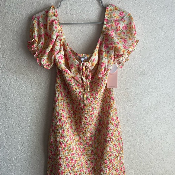 BUNDLE OF 2 Juniors Dresses - Picture 3 of 6